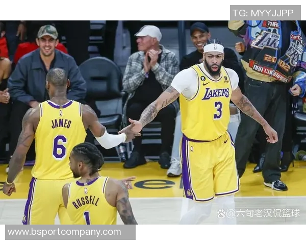 湖人三巨头齐发力八村塁助阵赢球海报震撼登场