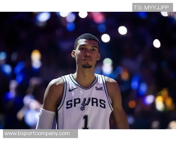 文班亚马再创佳绩27分18篮板6助攻5封盖展现超凡实力与稳定表现 文班亚马再创佳绩27分18篮板6助攻5封盖展现超凡实力与稳定表现