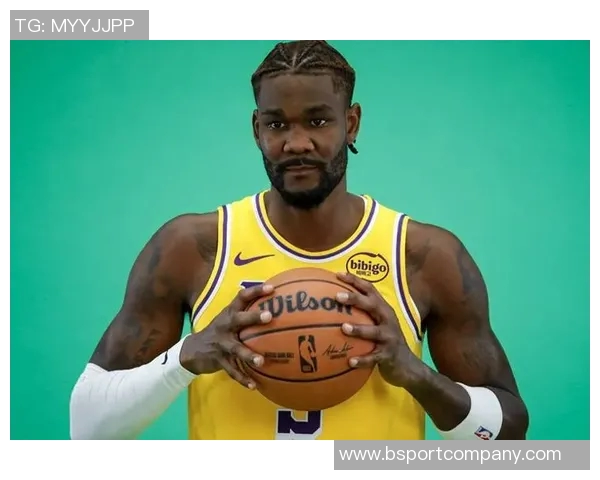 艾顿谈比赛气氛:我们展现出极强的侵略性裁判有效控制了局势 艾顿谈比赛气氛:我们展现出极强的侵略性裁判有效控制了局势