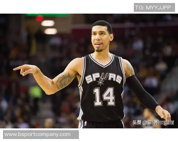 三冠王丹尼格林宣布退役回顾三队三冠的辉煌历程