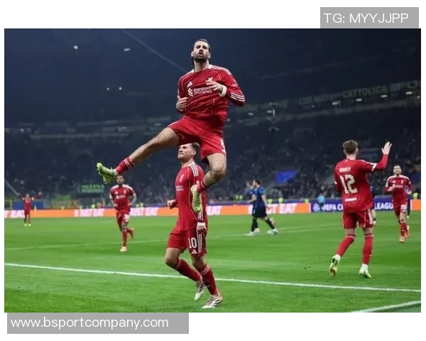 欧冠第三轮最佳阵容揭晓拉什福德领衔索博与加布里埃尔闪耀全场 欧冠第三轮最佳阵容揭晓拉什福德领衔索博与加布里埃尔闪耀全场