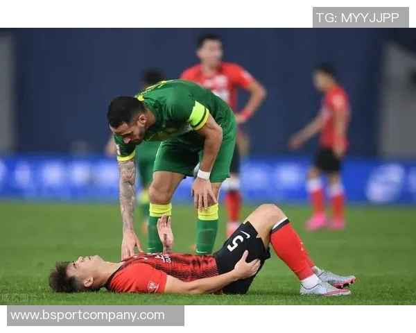 拉米罗今晨回国基本确认不再执教国安球队未来走向引发关注