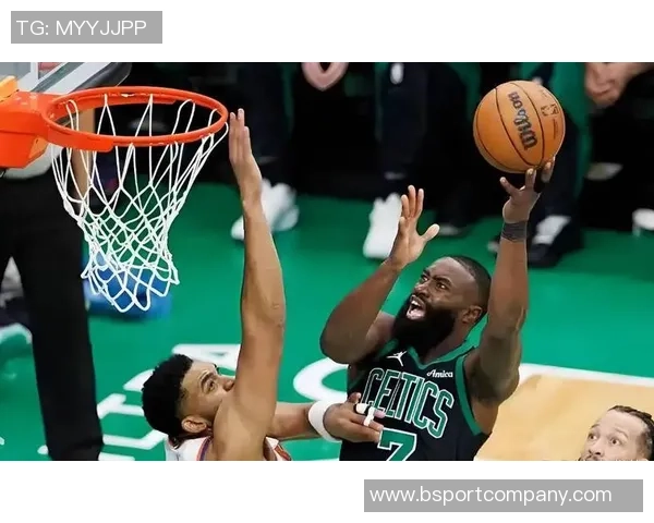 杰伦布朗强调比赛态度：全力以赴才配站上赛场