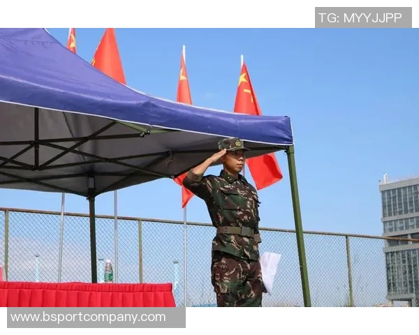 约罗谈与伯恩茅斯后卫迪亚基特的友谊与比赛中的全力以赴态度