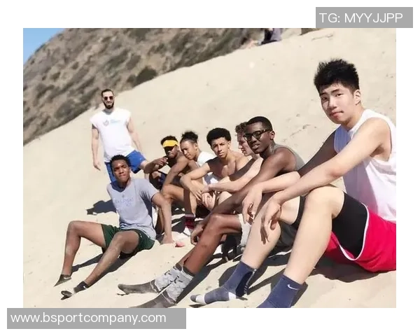 余嘉豪谈人生的艰难抉择与自我成长期待更好的未来回归