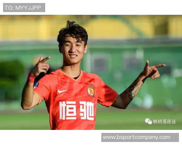 博尼伤愈归队有望入选对阵帕尔马大名单但预计不会首发出场