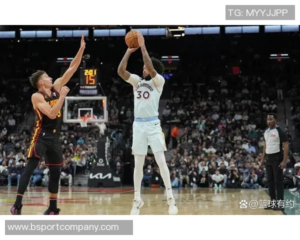 尚帕尼三分狂潮引领球队创纪录36分个人新高助力胜利